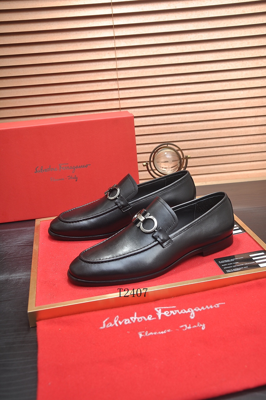 Ferragamo sz38-44 409